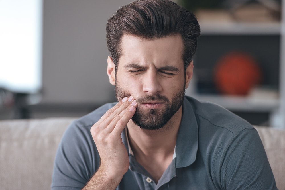 Боль во время прорезывания зубов: это опасно?