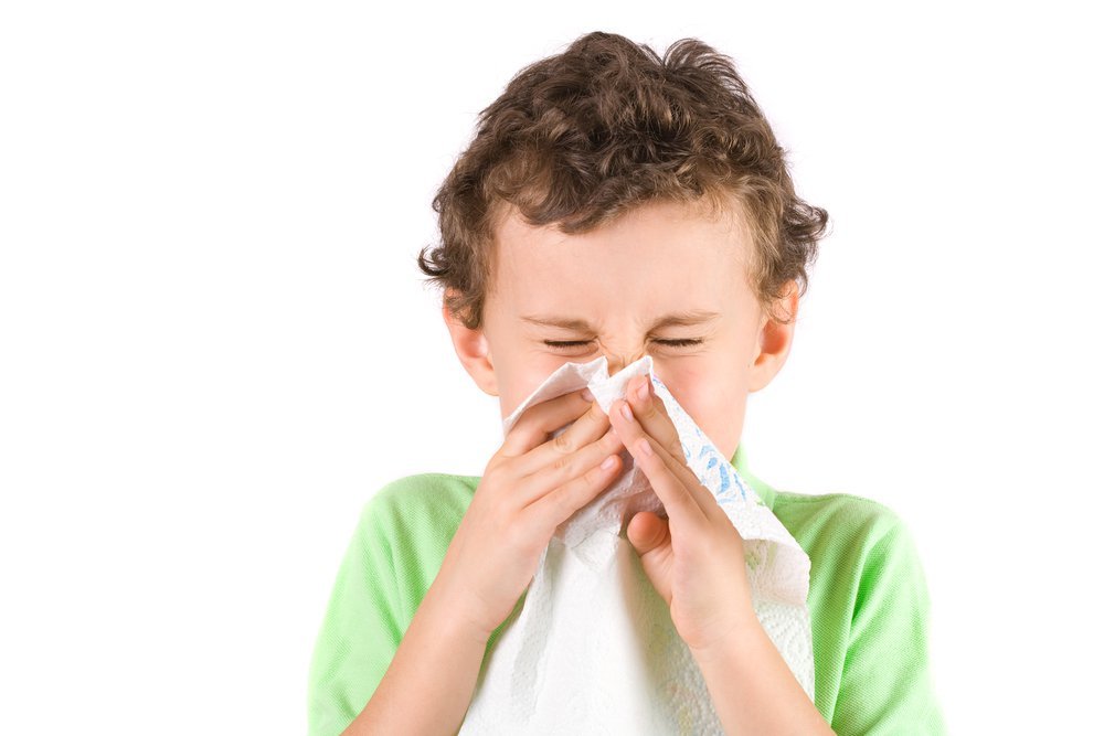 Учим малыша, как чистить нос и облегчать дыхание