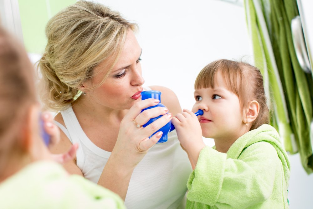 Как промывать нос ребёнку?