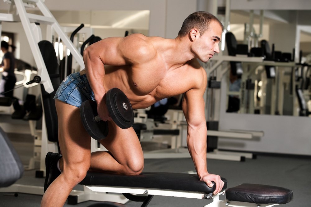 Фитнес-элементы для спины: тяги в наклоне