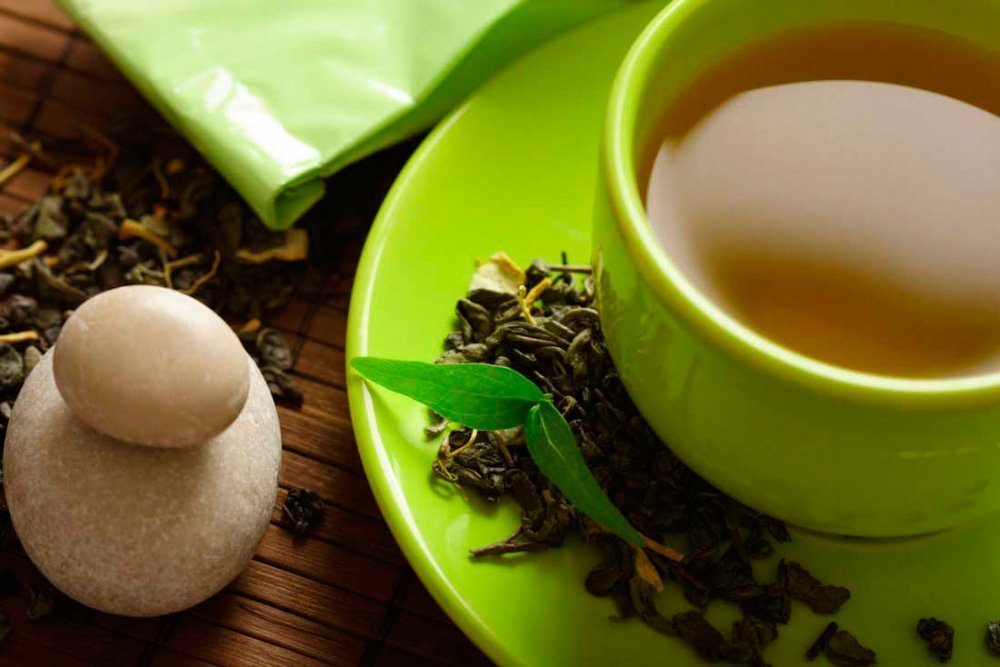 Напиток из корня женьшеня и зеленого чая