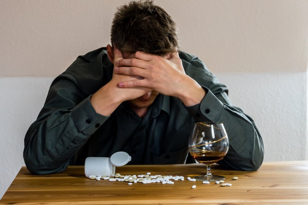 Алкоголизм и наркомания: опасный дуэт