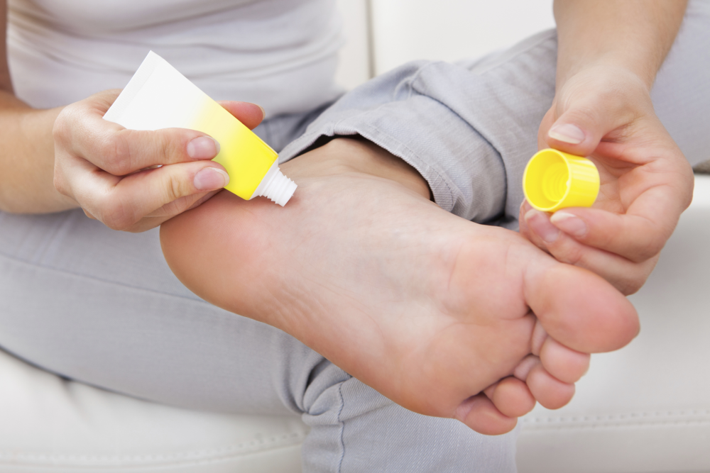 Залог сияющей здоровьем кожи на ногах — увлажнение