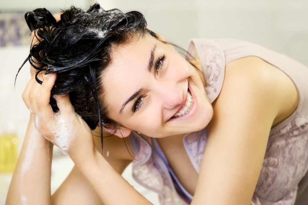 3. Часто мыть голову шампунем глубокой очистки