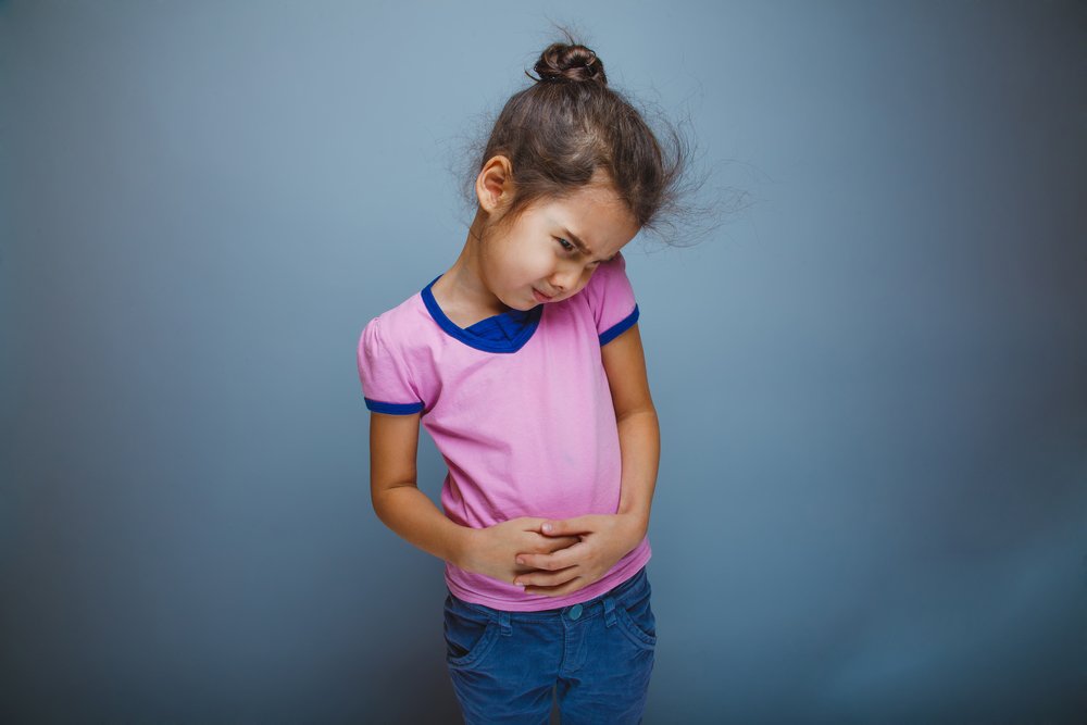 Симптомы при аскаридозе у детей: боль в животе, вздутие живота, лихорадка