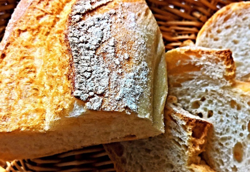 Миф 2: Белый хлеб противопоказан при похудении