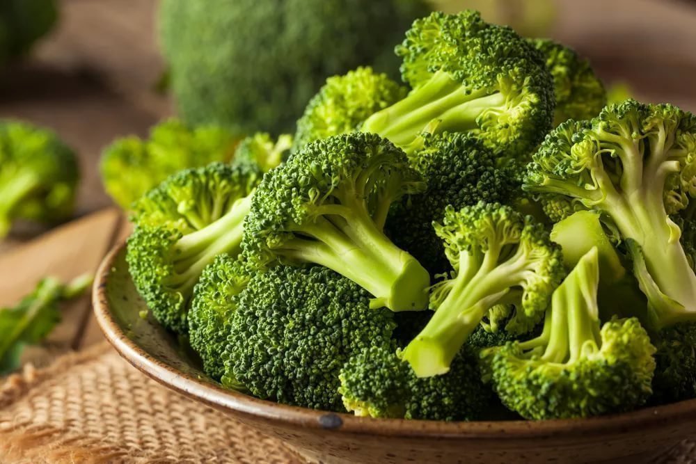 Шпинат и брокколи — овощное питание, полезное для новоиспеченных мам