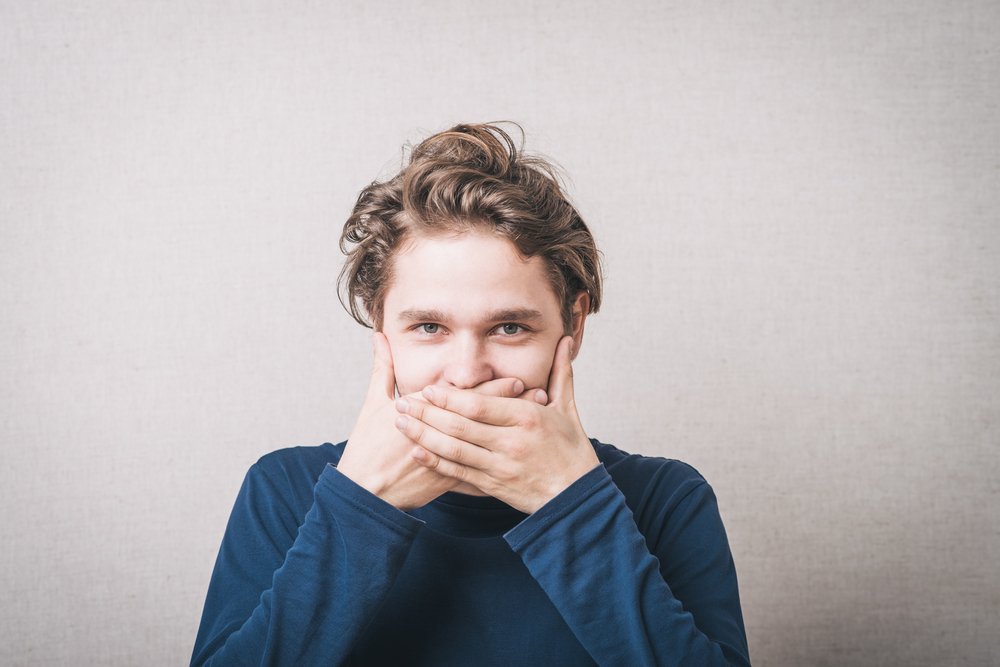 Неприятный запах изо рта — ищи проблему глубже