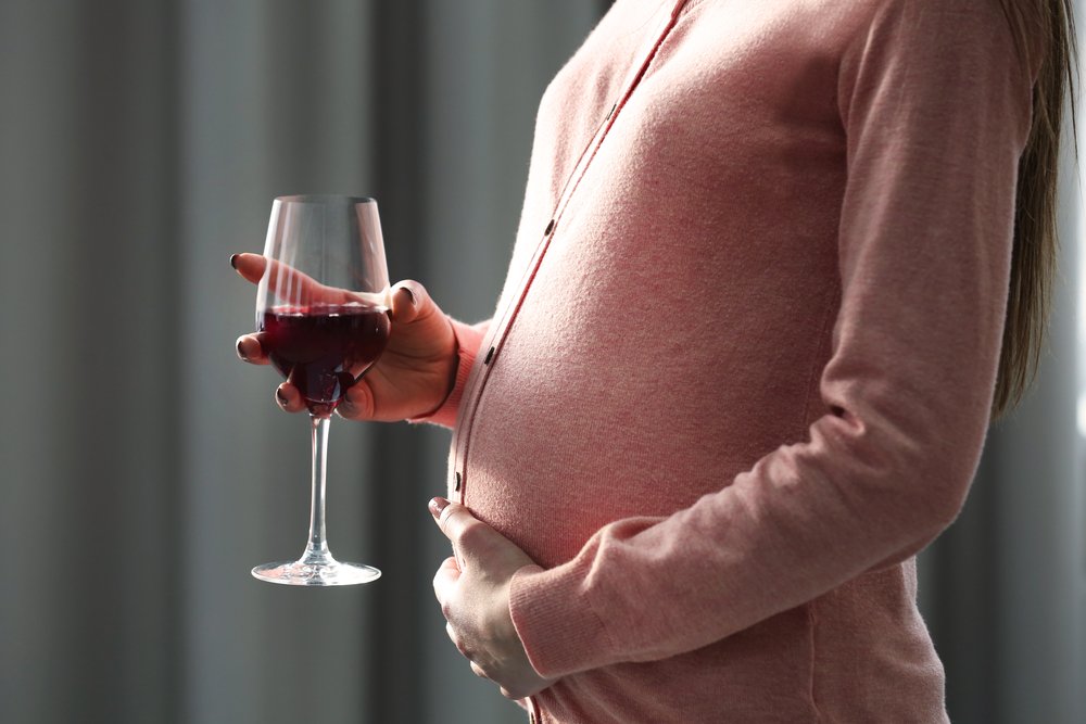 Вредные привычки при беременности: алкоголь