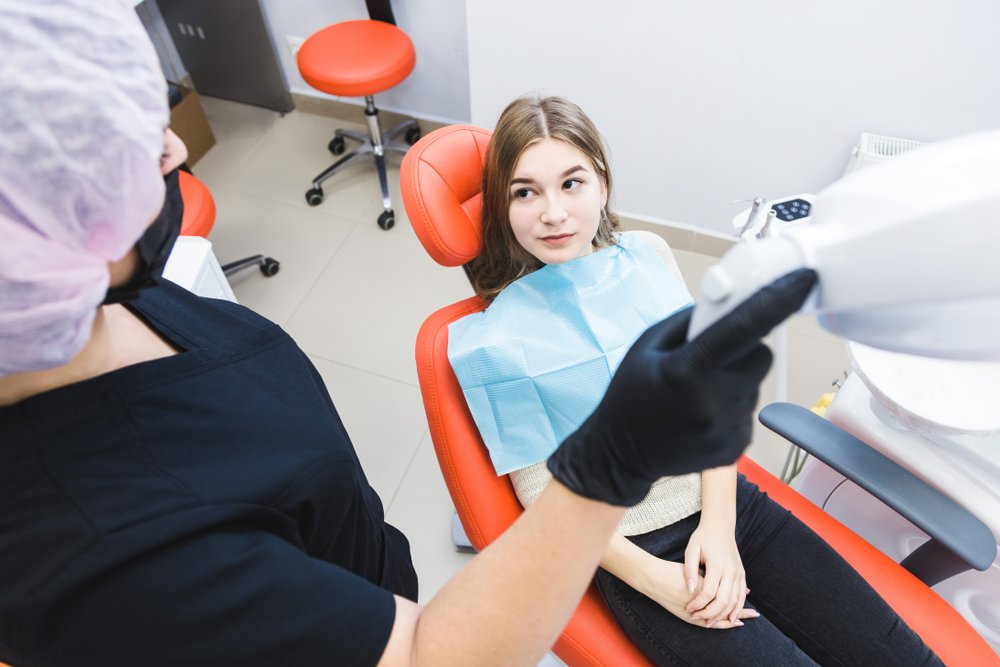 Когда необходима консультация стоматолога?