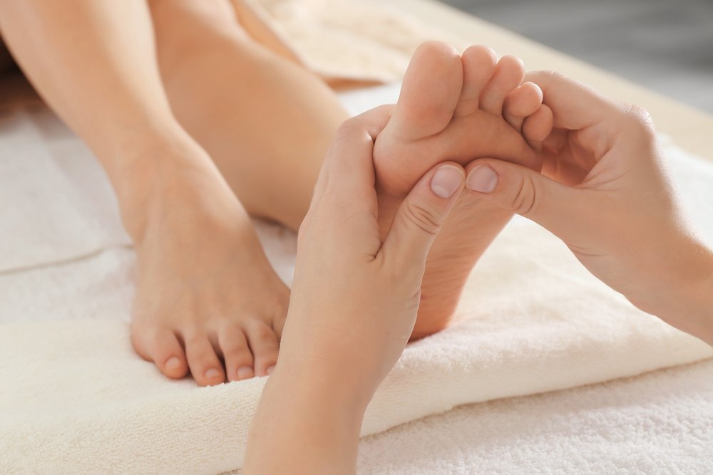 Лечение синдрома беспокойных ног: массаж, правильный сон
