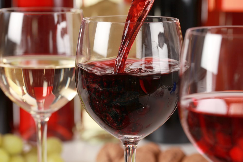 Совет 3: Выпейте бокал вина