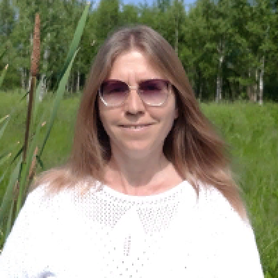 Мария Николаева, инструктор по йоге, автор книг по восточным практикам