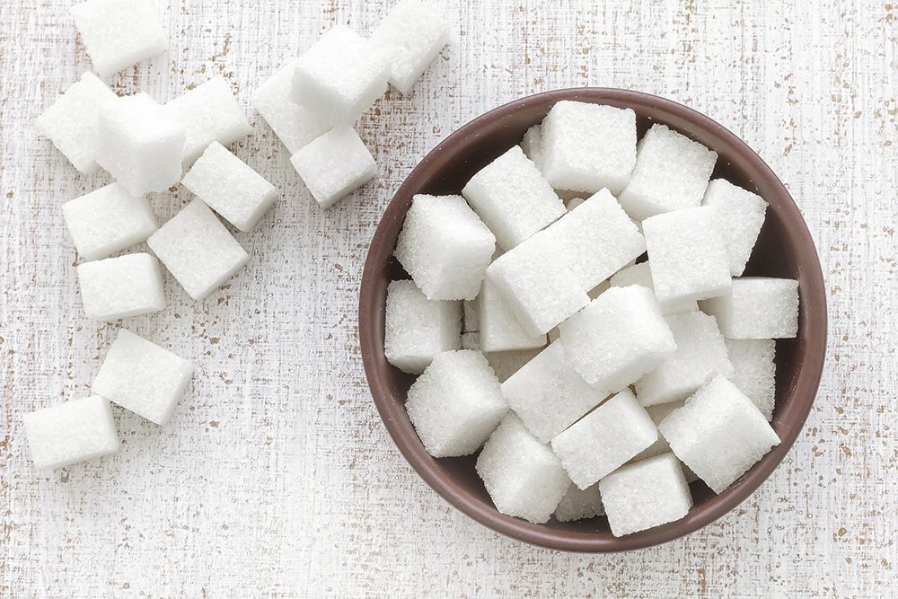Бесполезный продукт питания: почему нужно ограничить употребление сахара?