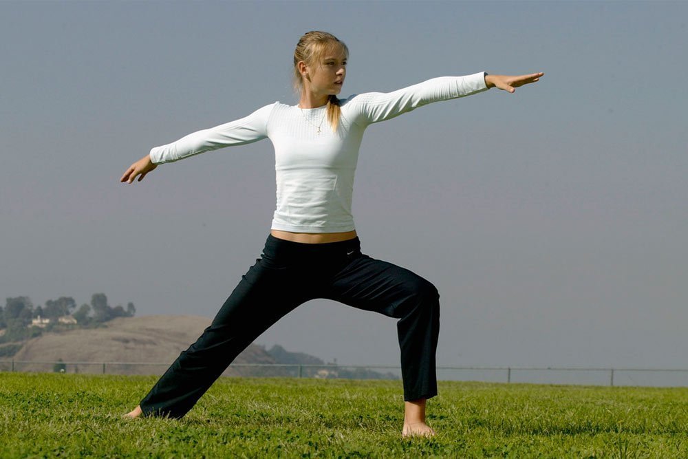 Какие упражнения из йоги практикует Мария Шарапова? Источник: zimbio.com