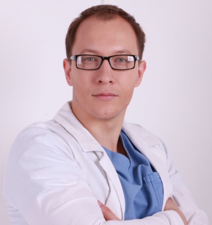 Корнеев Павел Владимирович, пластической хирург