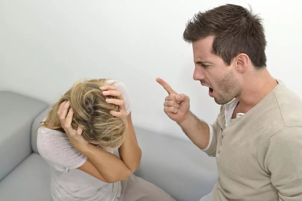 Отношения с мужчиной: агрессия и алкоголизм