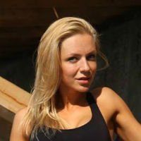 Дарья Карелина, фитнес-блогер, нутрициолог, модель, тренер фитнес-клуба «Equinox»