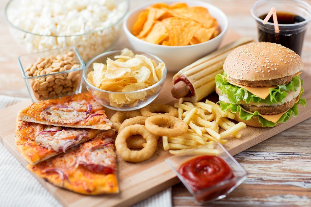 Пищевые привычки, которые становятся причинами отеков