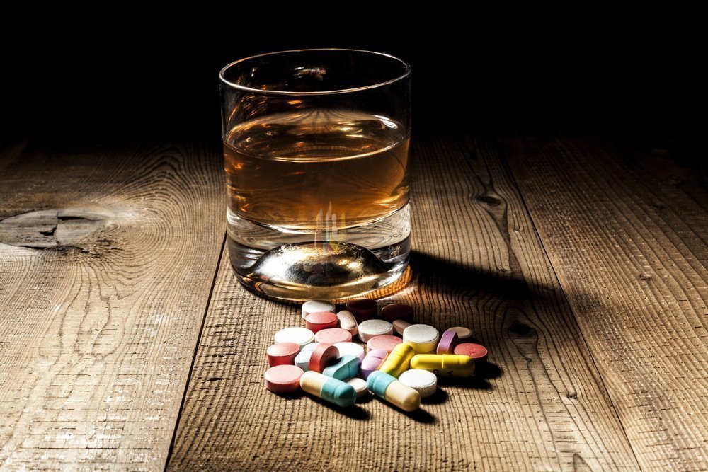 Лекарства и алкогольные напитки — опасный дуэт