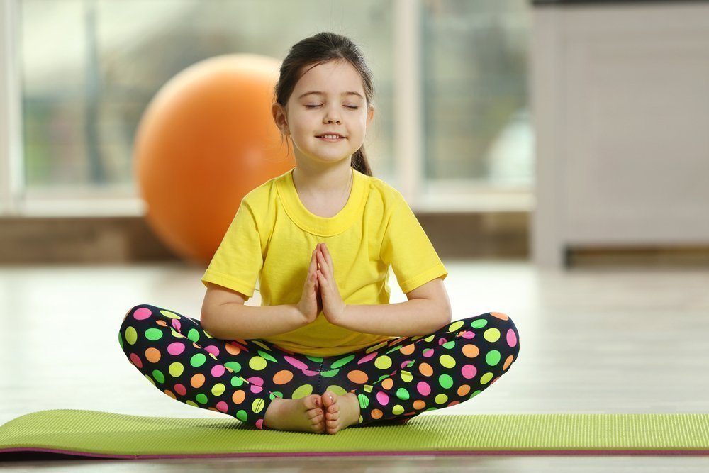 Как проходят уроки йоги для детей