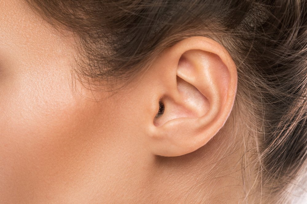 Тугоухость и доброкачественные опухоли уха: можно ли восстановить слух? 