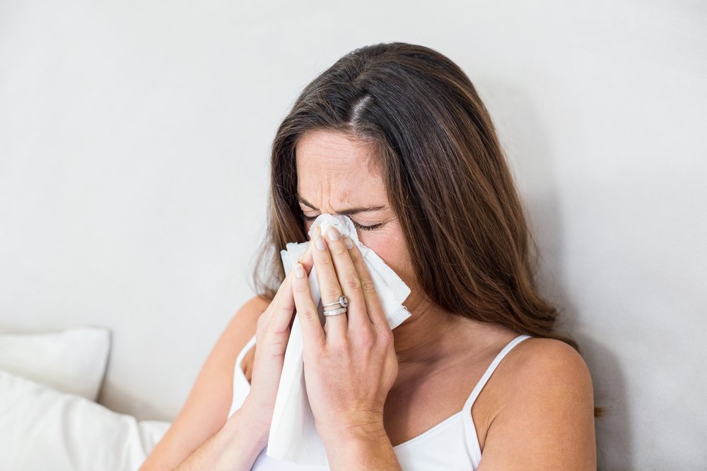 Простуда и насморк при беременности второго триместра: чем опасны и как лечить? thumbnail