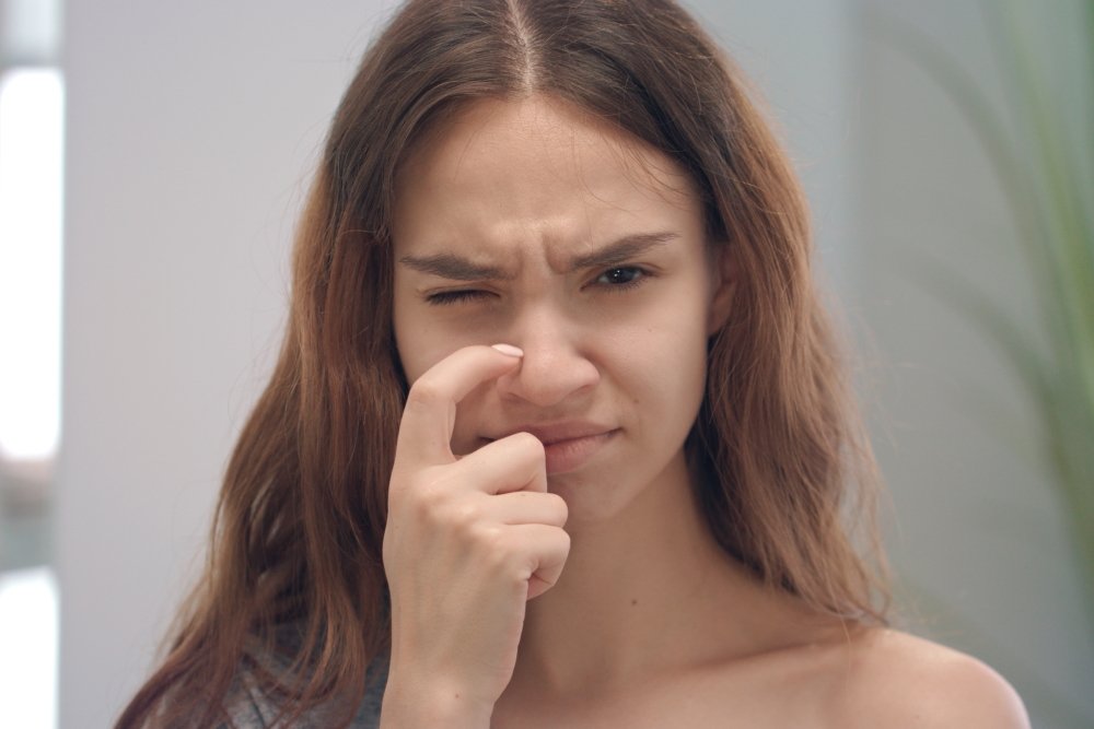 Закладывает нос без насморка по ночам причины лечение thumbnail