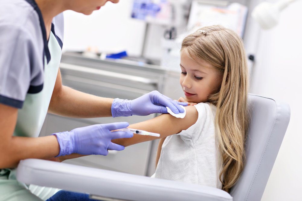Как отвести ребенка на прививку thumbnail