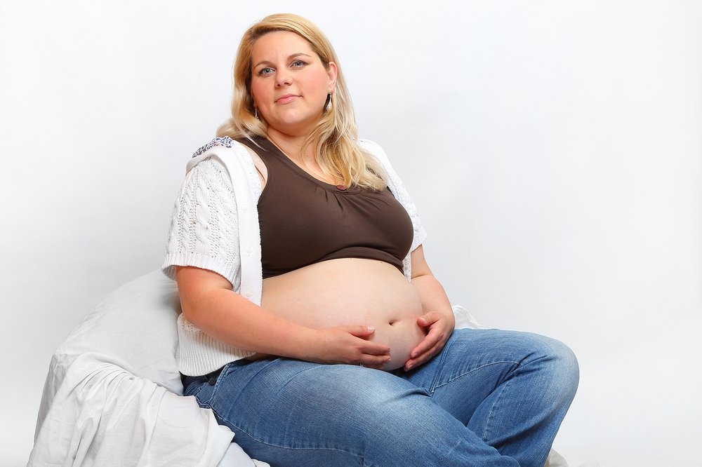 Связь между весом и фертильностью