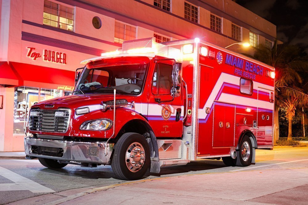 911: парамедики, полицейские, пожарные