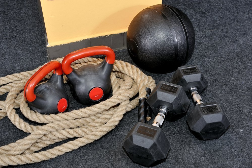 Занятия фитнесом дома: особенности, программа тренировок