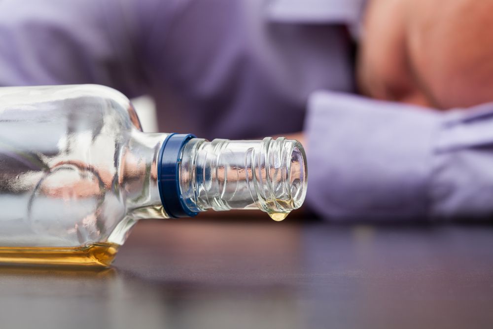 Как увлечение спиртными напитками перерастает в алкоголизм