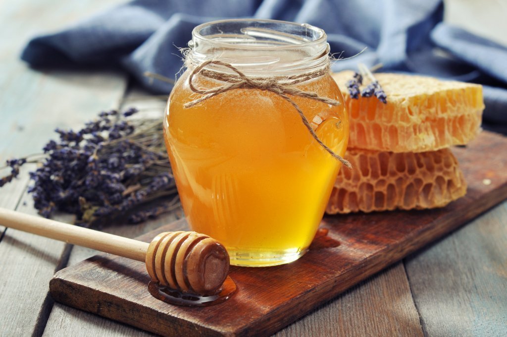 Овощи и фрукты, мед и прополис для укрепления иммунитета