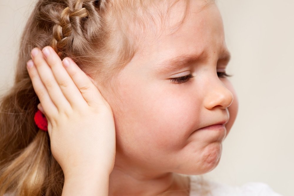 Симптомы гнойного воспаления уха ребёнка