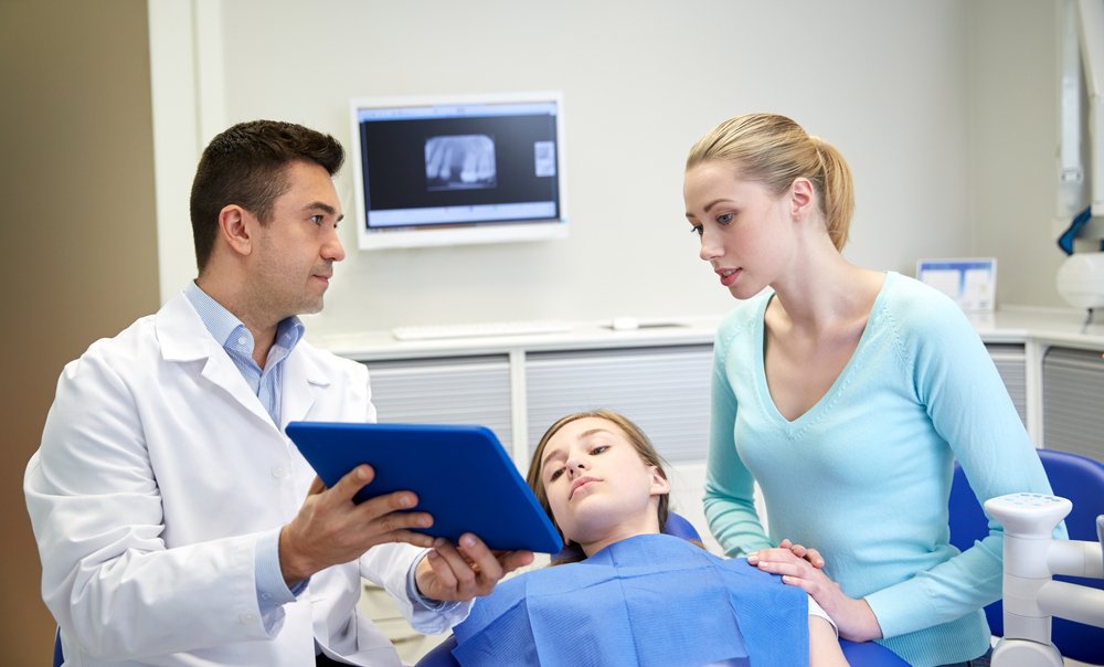 Как выбрать стоматолога для детей и родителей?