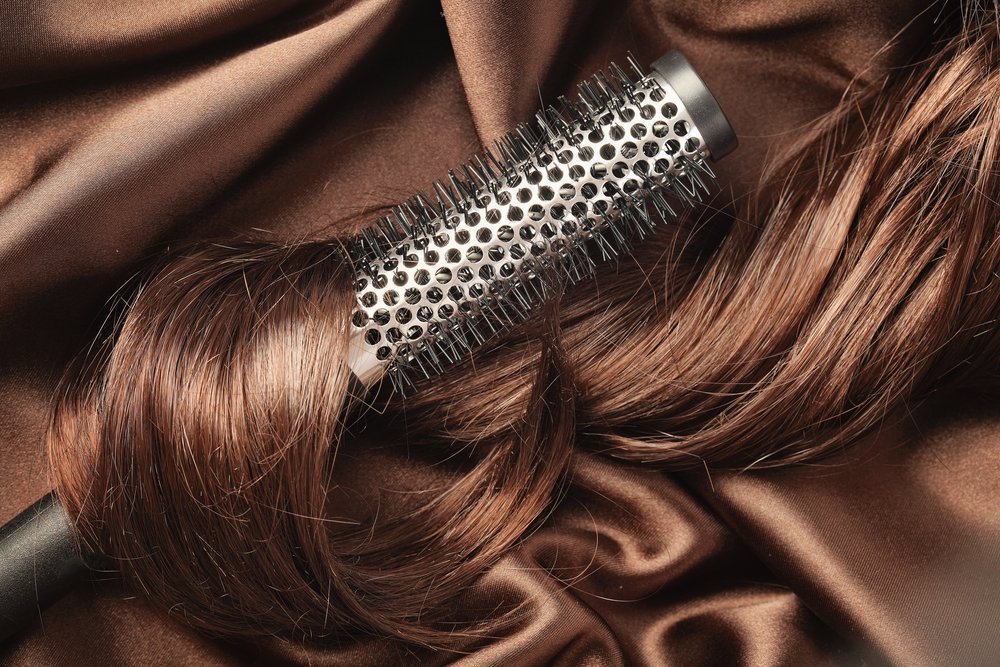 Красота волос: укладка брашингом