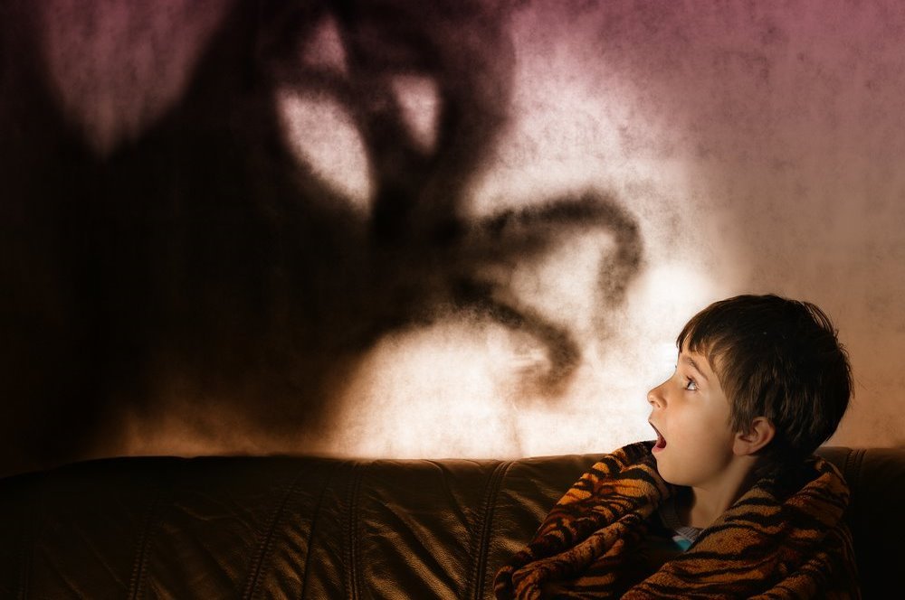Почему дети боятся темноты?