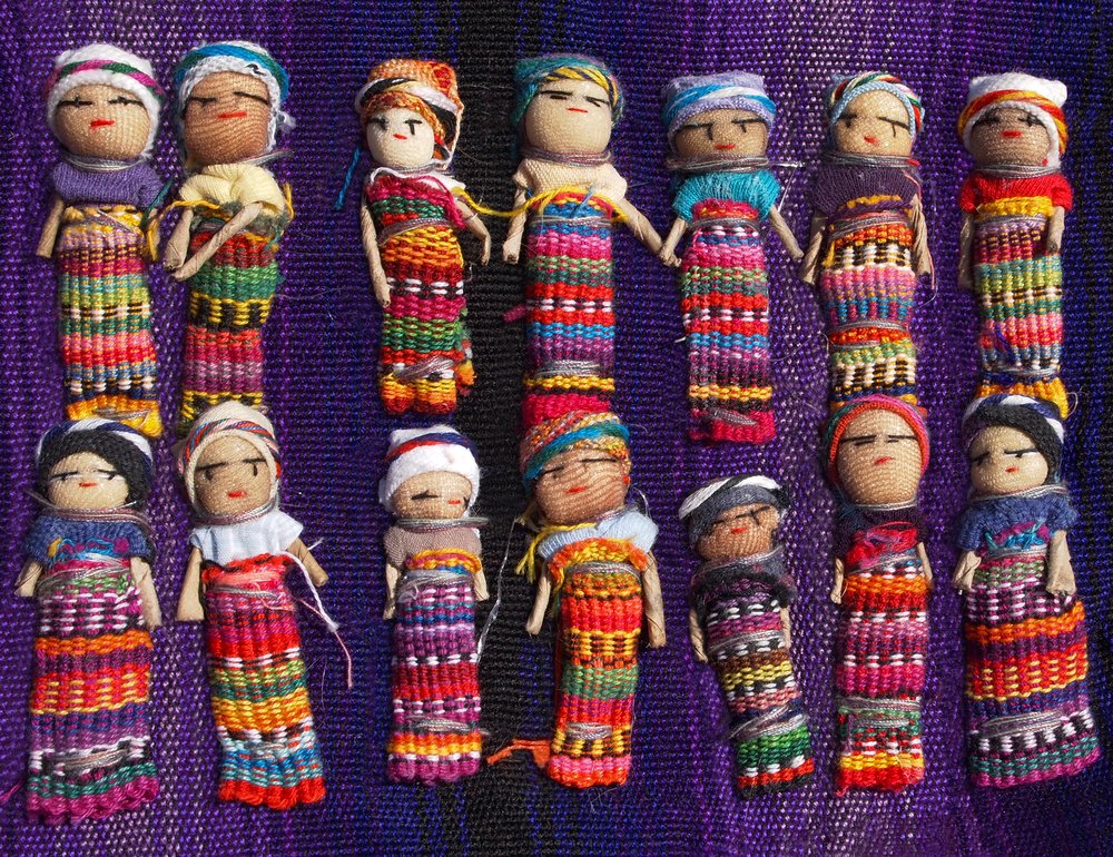 Республика Гватемала: куклы под подушкой Источник: gogirlmagz.com