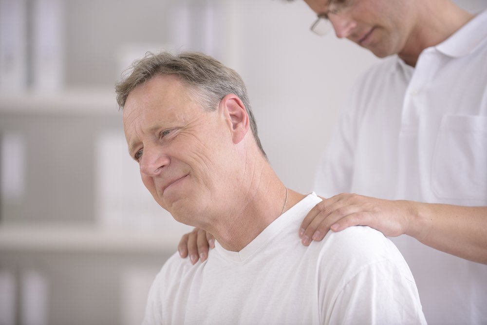 Остеохондроз: боль и онемение в шее