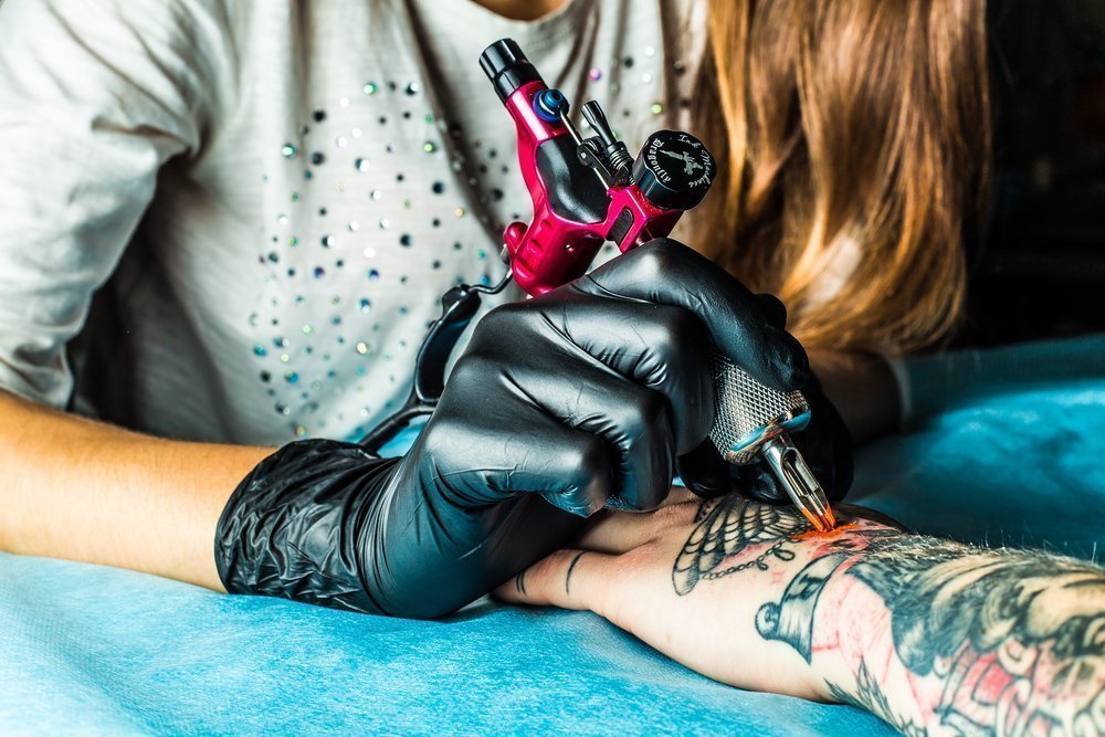 Нанесение татуировки: боль, воспаление
