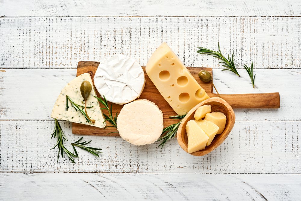 Чем полезен сыр: калорийность и состав