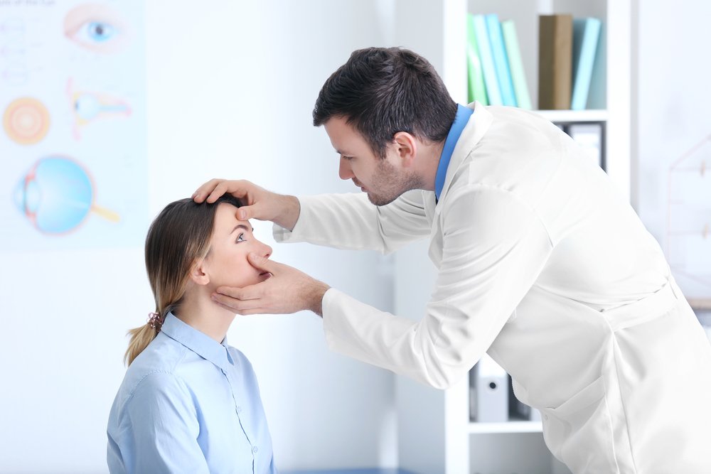 Как врач может заподозрить синдром сухого глаза