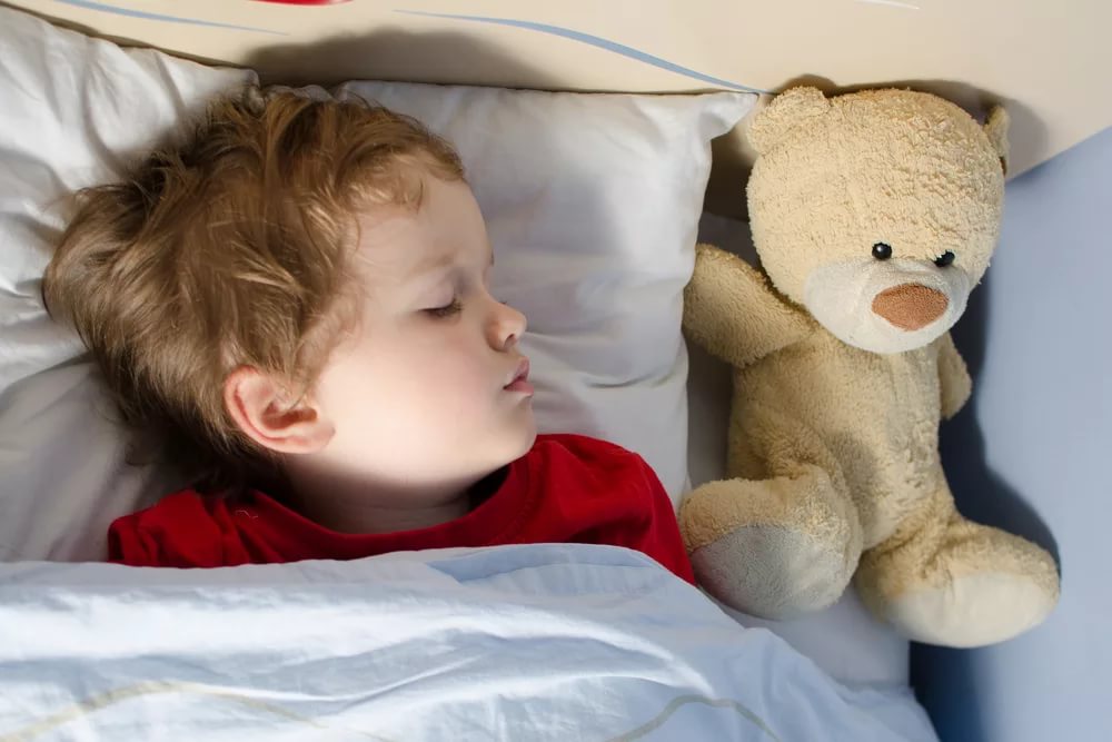 Как приучить ребёнка до 3-х лет спать одного