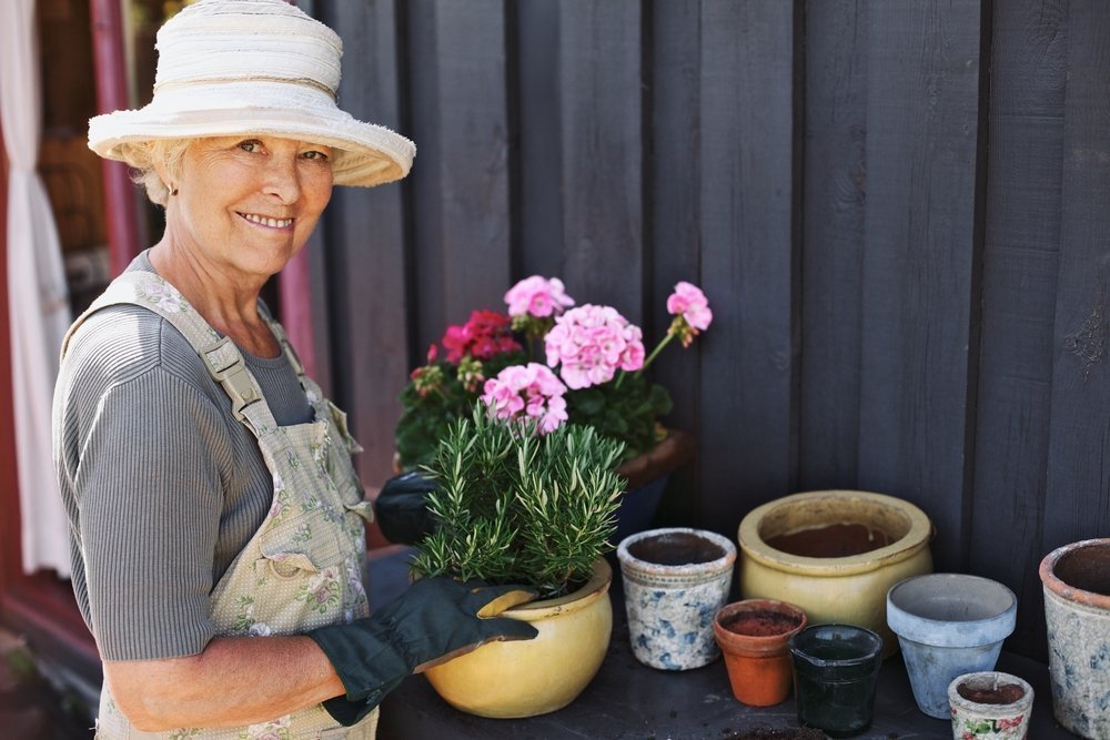 Abitudini di salute e buon umore: quali sono i vantaggi del giardinaggio?