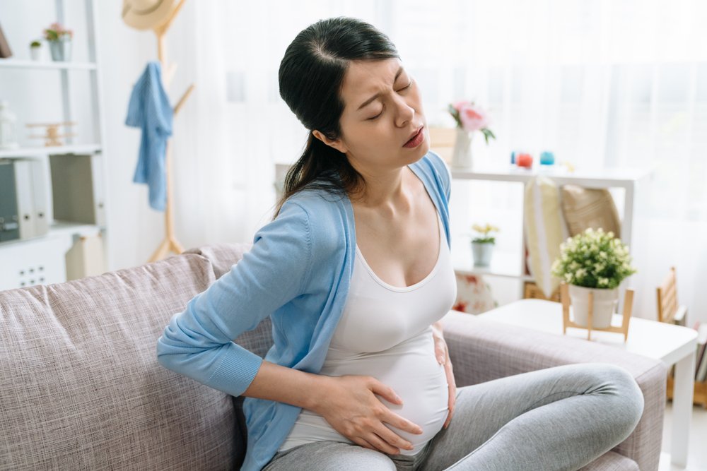 Тянет низ живота при беременности: с чем еще это может быть связано?