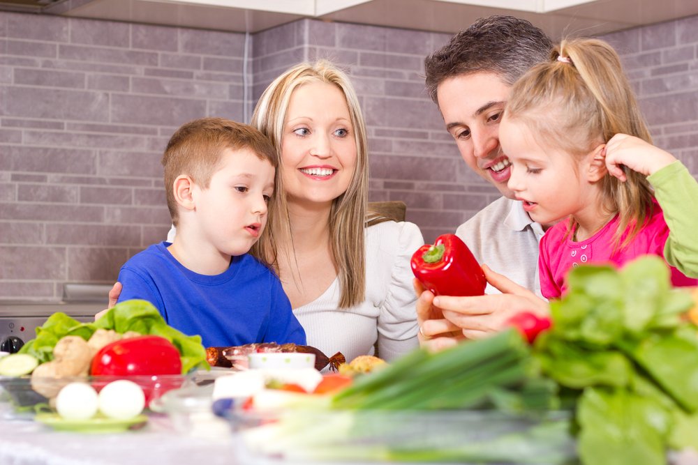Вся еда в доме должна соответствовать нормам детского питания