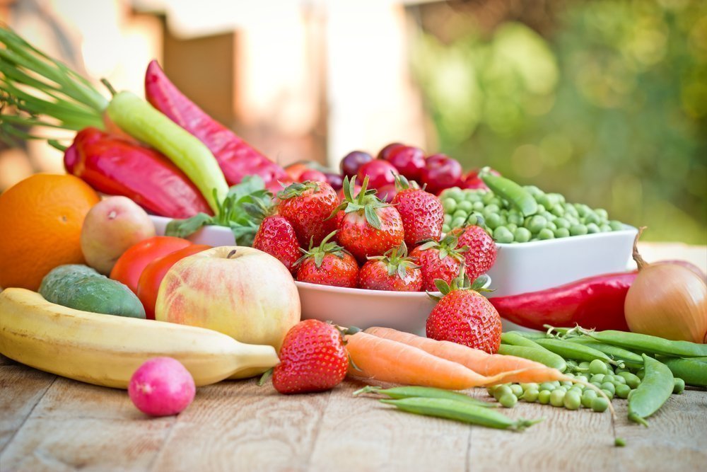 Круглый год на столе свежие фрукты и овощи
