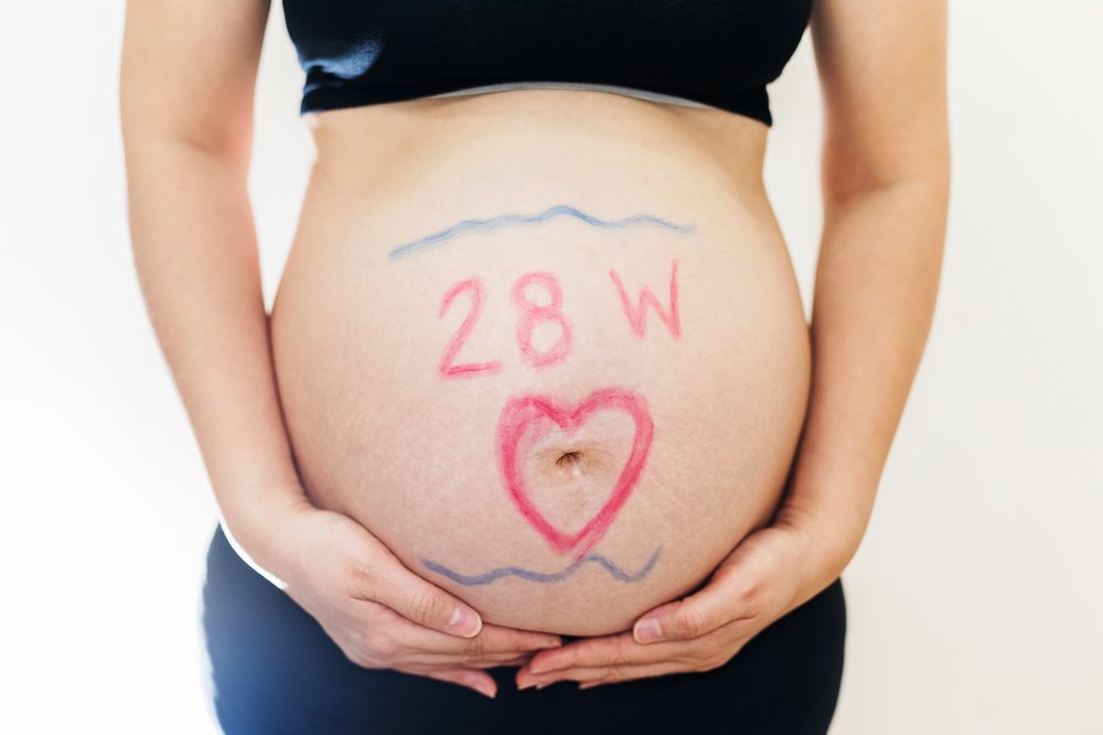 28 неделя беременности: развитие плода
