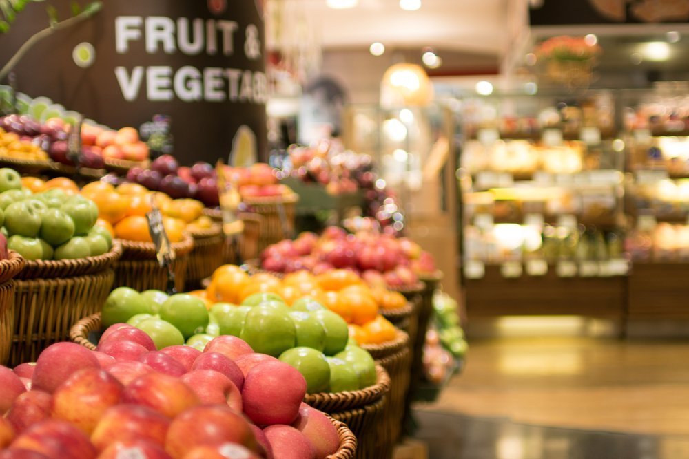 Покупайте сезонные овощи и фрукты